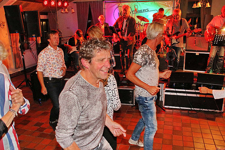 Muzikaal 60 & 70's feest door de SDWA met The Oldtimers_27